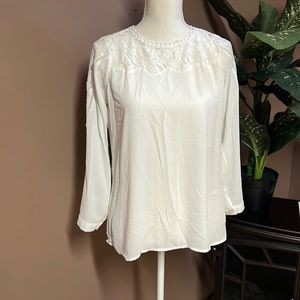 Davida off white blouse